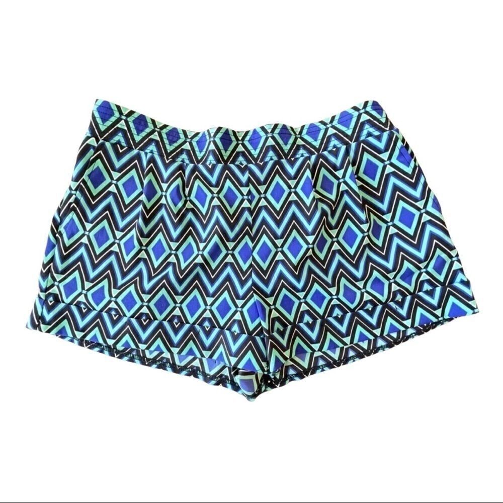 Soulmates Blue and Green‎ Geometric Cuffed Bootie Shorts, Small
